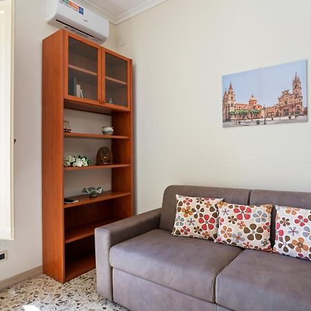 Tra Il Centro E Il Mare Apartment Con Terrazzo Ачи Кастело Екстериор снимка